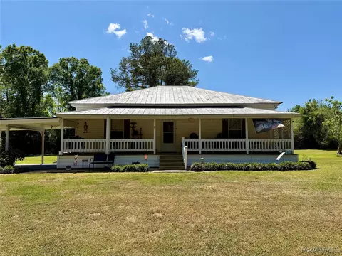 10806 Hank Williams Rd, Mckenzie, AL 36456