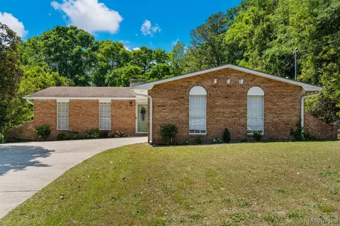 51 Eason Dr, Phenix City, AL 36869