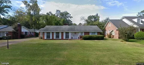 2013 Elkdale St, Selma, AL 36701