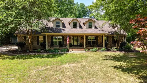884 Berkshire Ct, Thomasville, AL 36784