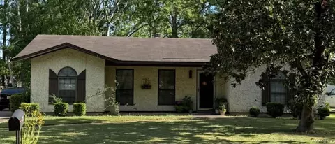 2722 Woodley Park Dr, Montgomery, AL 36116