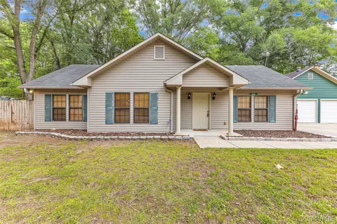 206 Larry St, Prattville, AL 36067