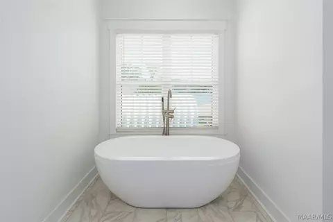 Bath - 863 County Road 481 Rd, Clanton, AL 35046 photo 6 of 7