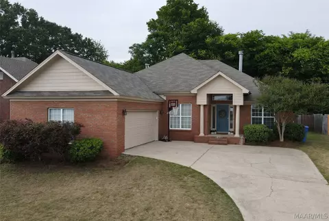 1986 Chancellor Ridge Rd, Prattville, AL 36066