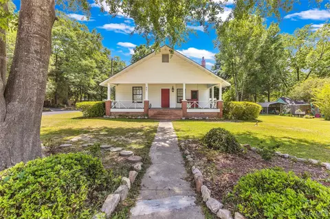 901 W Tuskeena St, Wetumpka, AL 36092