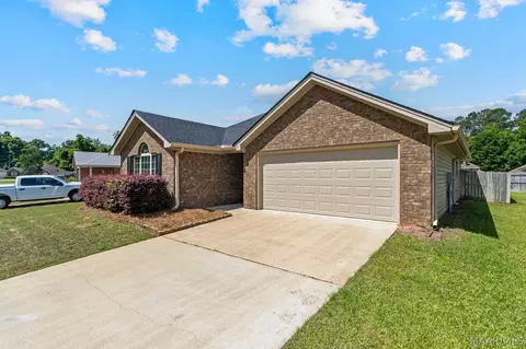 Exterior - 121 Bishop Ct, Millbrook, AL 36054 photo 4 of 8