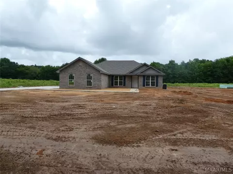 1942 Alpine Dr, Deatsville, AL 36022