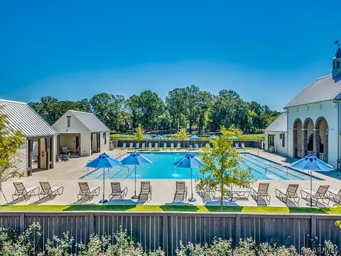 Exterior - 5019 Chiltern St, Montgomery, AL 36116 photo 10 of 12