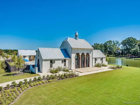 Exterior - 5019 Chiltern St, Montgomery, AL 36116 photo 11 of 12
