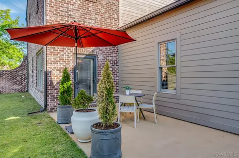 Exterior - 5019 Chiltern St, Montgomery, AL 36116 photo 5 of 12