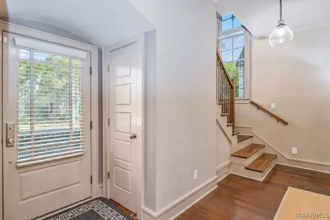 Entry Way - 5019 Chiltern St, Montgomery, AL 36116 photo 1 of 4