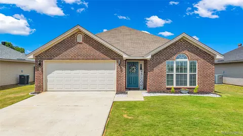 24 High Cotton Ct, Wetumpka, AL 36092