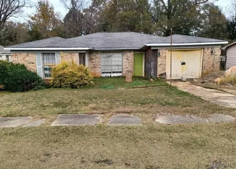 3614 Pleasant Valley Rd, Mobile, AL 36609