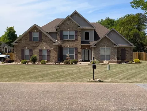 240 Woodford Dr, Millbrook, AL 36054