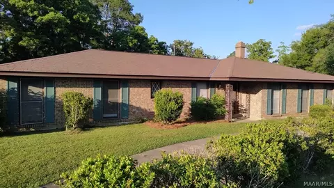 3411 Royal Carriage Dr, Montgomery, AL 36116
