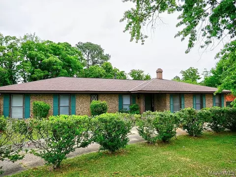 3411 Royal Carriage Dr, Montgomery, AL 36116