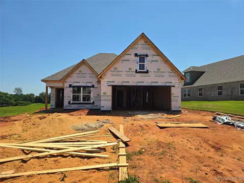 1141 Maggie Dr, Prattville, AL 36066