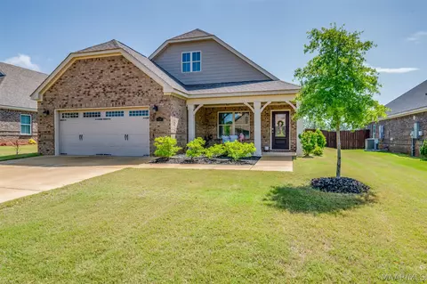 738 Harbin Dr, Prattville, AL 36066