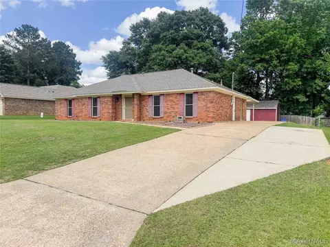 1214 Jamestown Dr, Prattville, AL 36067