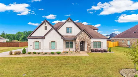 415 Midland Dr, Wetumpka, AL 36093