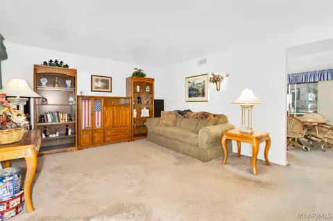 Living - 206 E Riding Rd, Montgomery, AL 36116 photo 1 of 2