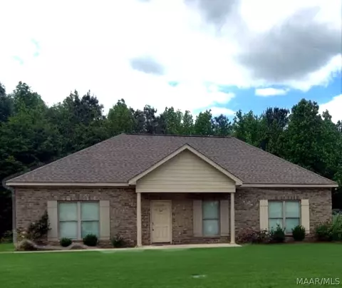 35 Ashley Dr, Shorter, AL 36075