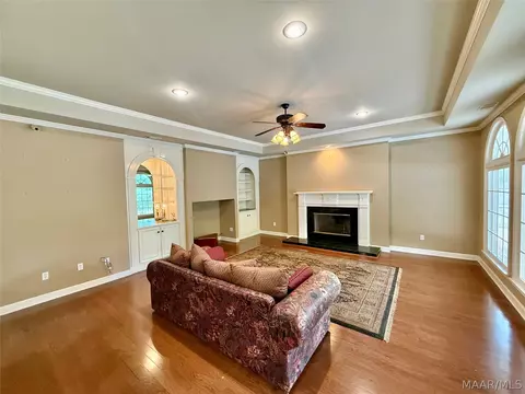 Living - 9 Chambliss Dr, Selma, AL 36701 photo 4 of 4