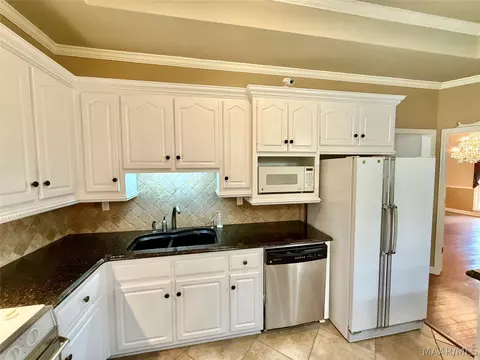 Kitchen - 9 Chambliss Dr, Selma, AL 36701 photo 4 of 6