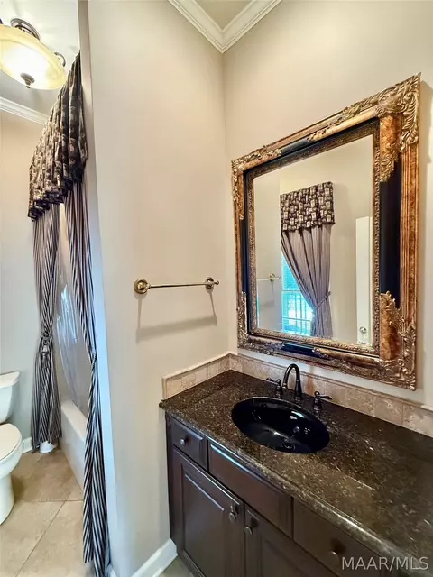 Bath - 9 Chambliss Dr, Selma, AL 36701 photo 2 of 15