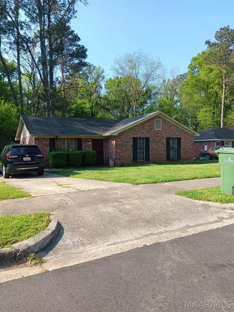 4555 Lonesome Pine Dr, Montgomery, AL 36108