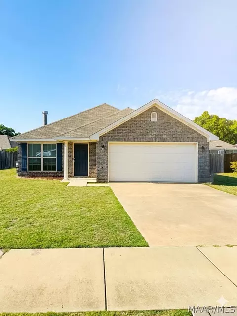 585 Sunset Dr, Prattville, AL 36067
