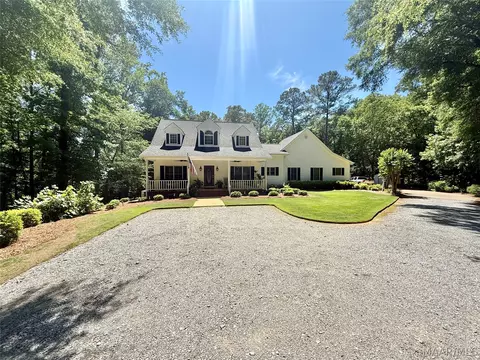 953 County Road 16, Valley Grande, AL 36701