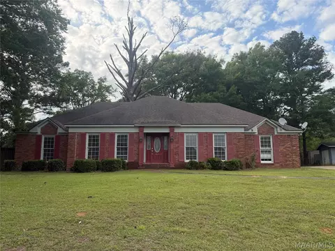 420 Ivanhoe Dr, Selma, AL 36701