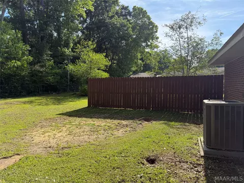 Exterior - 3621 Robert E Lee Dr, Millbrook, AL 36054 photo 4 of 8