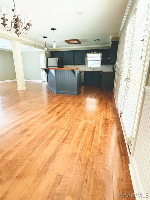 Kitchen - 3621 Robert E Lee Dr, Millbrook, AL 36054 photo 6 of 6