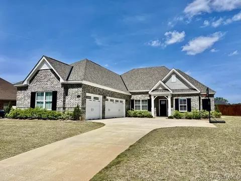 469 Midland Dr, Wetumpka, AL 36093