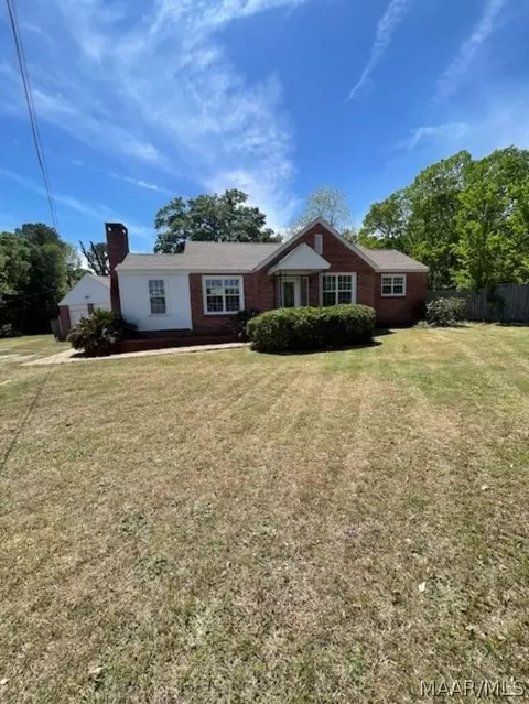101 Pinehurst St, Tallassee, AL 36078