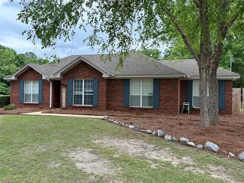 6658 Pineleaf Dr, Millbrook, AL 36054