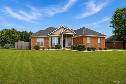 100 Susies Pl, Wetumpka, AL 36092