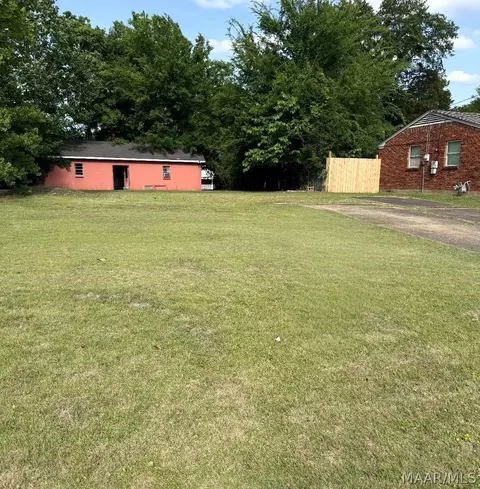 620 Japonica Rd, Prattville, AL 36067