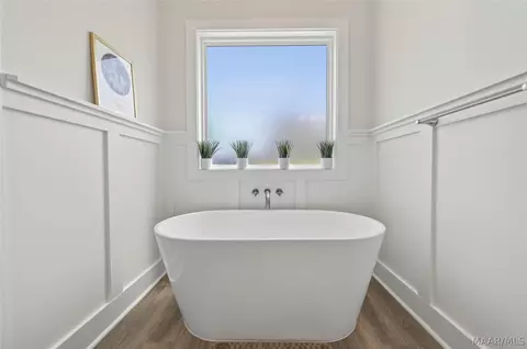 Bath - 96 Madix Dr, Eclectic, AL 36024 photo 1 of 6