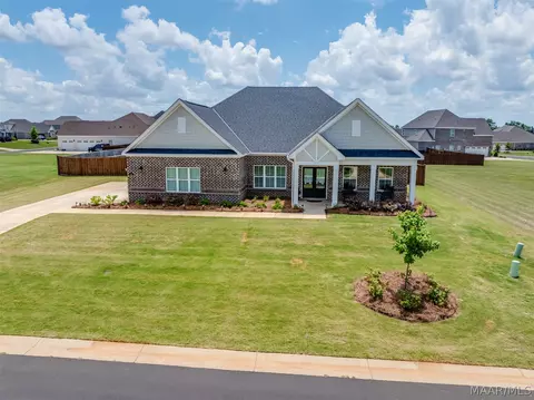 416 Midland Dr, Wetumpka, AL 36093