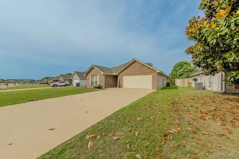 353 Cotton Lakes Blvd, Wetumpka, AL 36092
