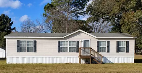 46 Airport St E, Centreville, AL 35042