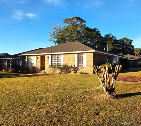 213 Gail St, Prattville, AL 36066