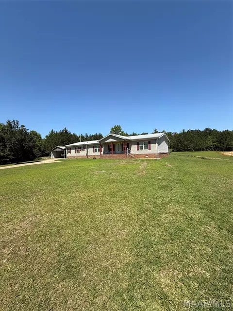 3287 Shows Rd, Georgiana, AL 36033