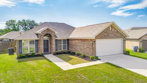 61 Oasis Dr, Wetumpka, AL 36092