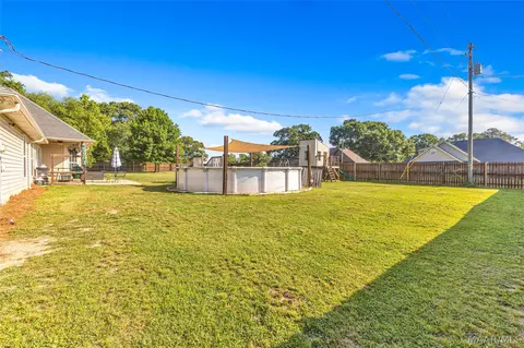 Exterior - 2308 County Road 81 Rd, Clanton, AL 35045 photo 3 of 8