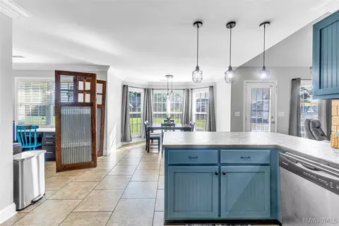 Kitchen - 2308 County Road 81 Rd, Clanton, AL 35045 photo 4 of 4