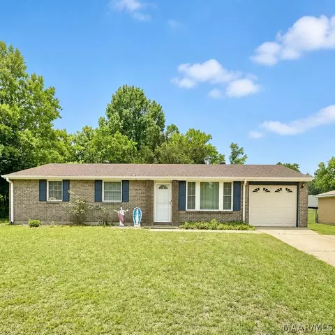 215 Camellia Dr, Prattville, AL 36067